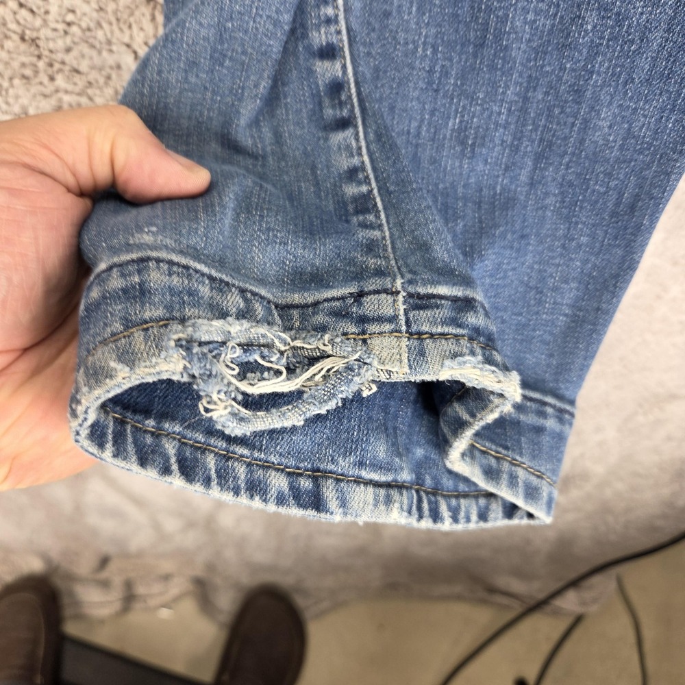 Vintage Levis Engineered Jeans Mens Blue Twisted Medium Wash Zip Fly Fits 26x30 - Picture 10 of 16